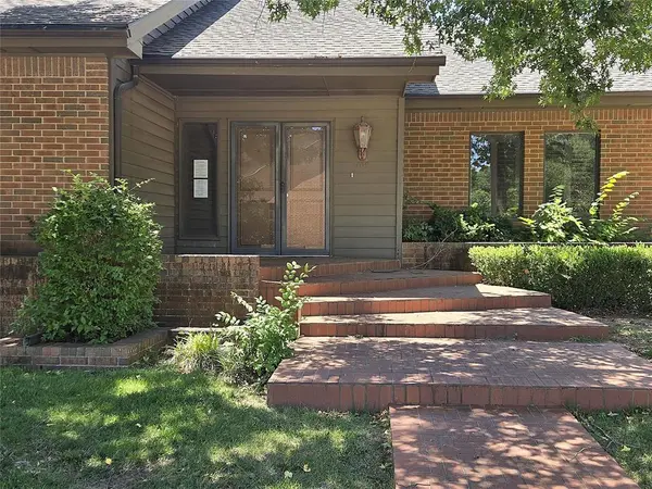 11300 N Pennsylvania AVE #109, Oklahoma City, OK 73120