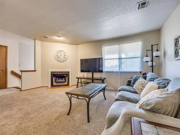 11421 Springhollow RD #1102, Oklahoma City, OK 73120
