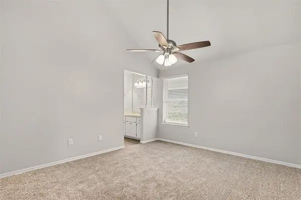 2113 S Robinson AVE, Moore, OK 73170