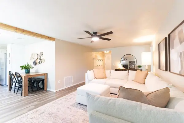 966 Castlebury Mansion, Yukon, OK 73099