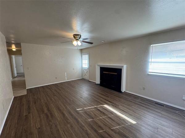3600 N Willow Springs DR, Oklahoma City, OK 73112