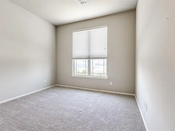 5917 NW 159th ST, Edmond, OK 73013