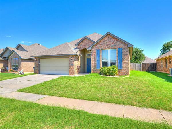 5917 NW 159th ST, Edmond, OK 73013