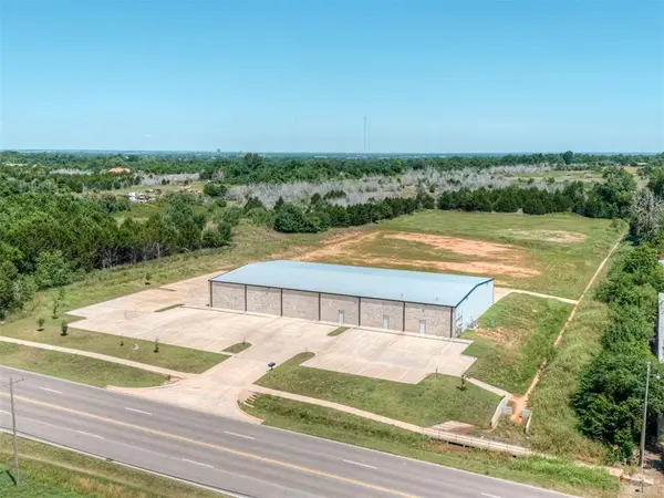 3303 NE 23rd ST, Oklahoma City, OK 73121