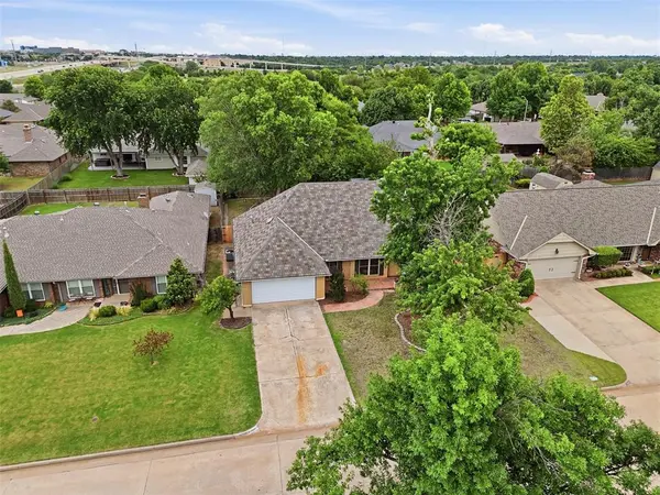 13404 Green Valley DR, Oklahoma City, OK 73120