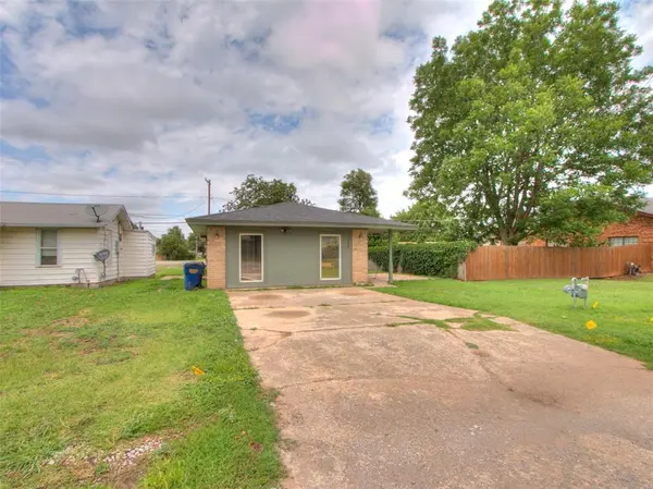 1426 W Watts ST, El Reno, OK 73036