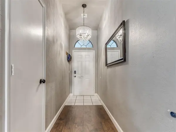 1017 Golden Eagle DR, Norman, OK 73072