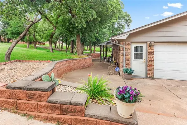 3111 Shady Lane DR, Anadarko, OK 73005