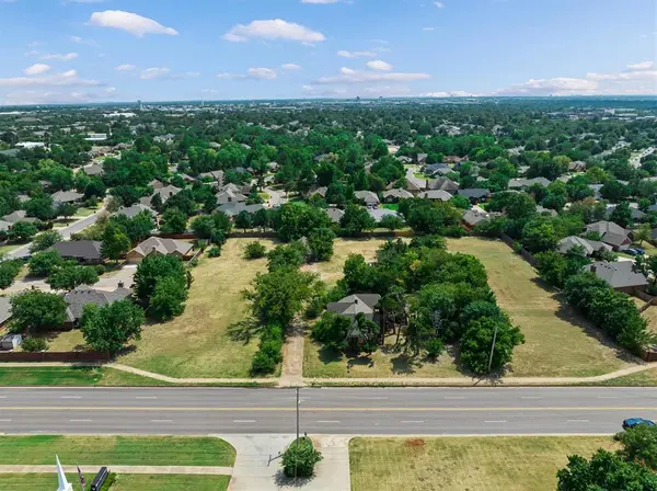 1400 W 3rd ST, Edmond, OK 73003