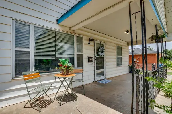 214 N Temple ST, Cordell, OK 73632
