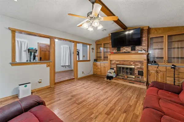 1008 W Washington CIR, Tecumseh, OK 74873
