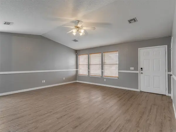 901 Hyacinth Hollow DR, Yukon, OK 73099