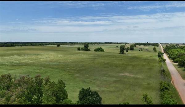 N Broadway RD #6, Guthrie, OK 73044