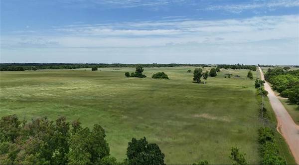 N Broadway RD #7, Guthrie, OK 73044