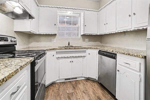 6728 N Tall Oaks DR, Oklahoma City, OK 73127