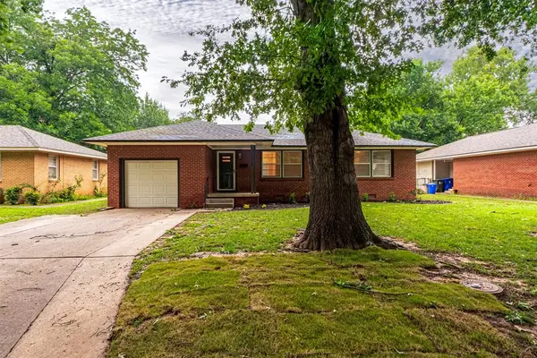 1215 Caddell LN, Norman, OK 73069