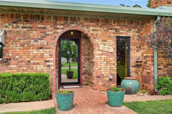 310 N Noble ST, Elk City, OK 73644