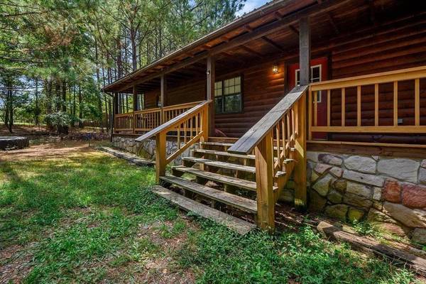 657 Canoe RD, Broken Bow, OK 74728