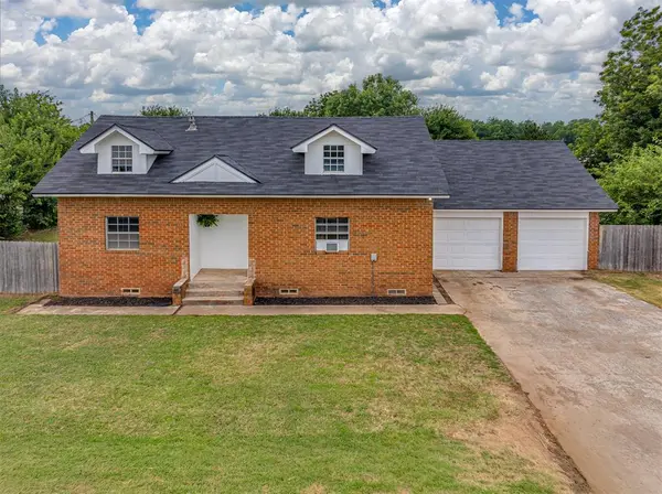 202 NW 34th ST, Newcastle, OK 73065