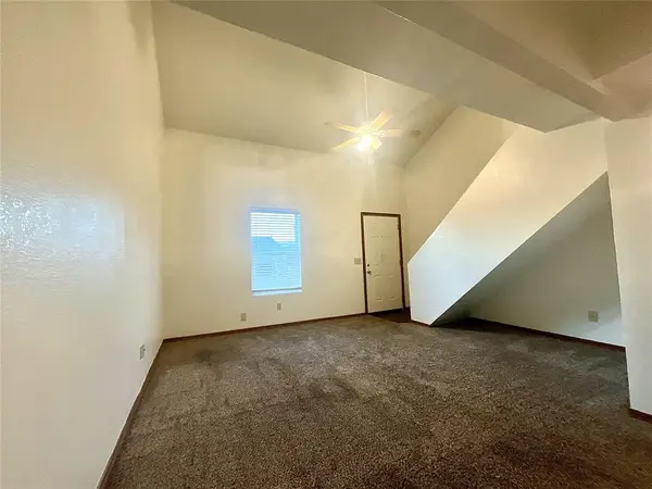 1901 E Lindsey ST #20B, Norman, OK 73071