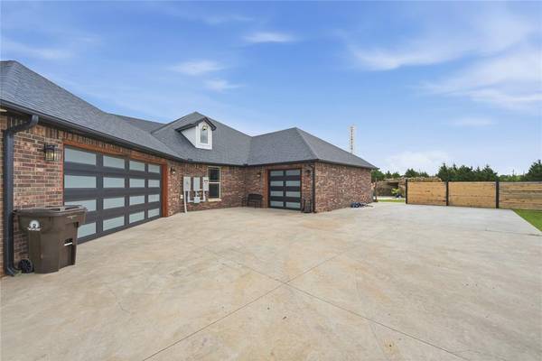 19213 W Walker RD, Mcloud, OK 74851