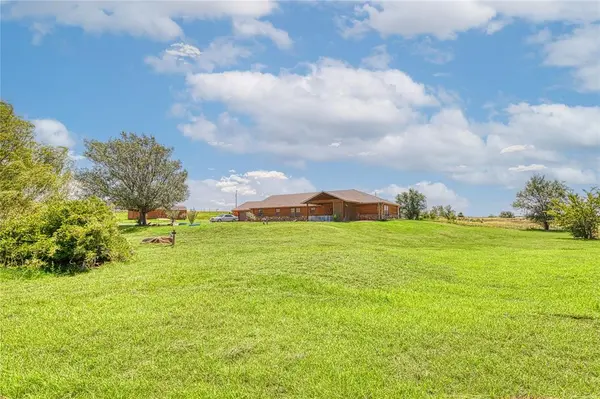 11221 N 1960 CIR, Elk City, OK 73644