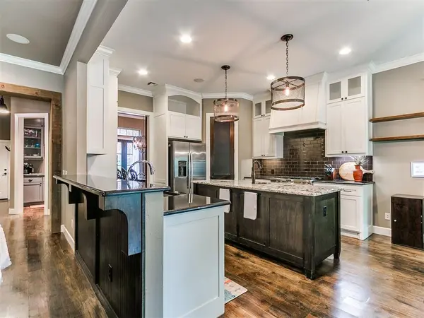 1108 Iron Bridge CT, Edmond, OK 73034