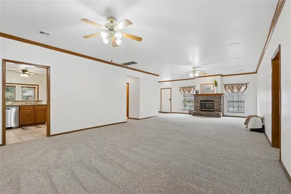 16104 Vintage CT, Edmond, OK 73013