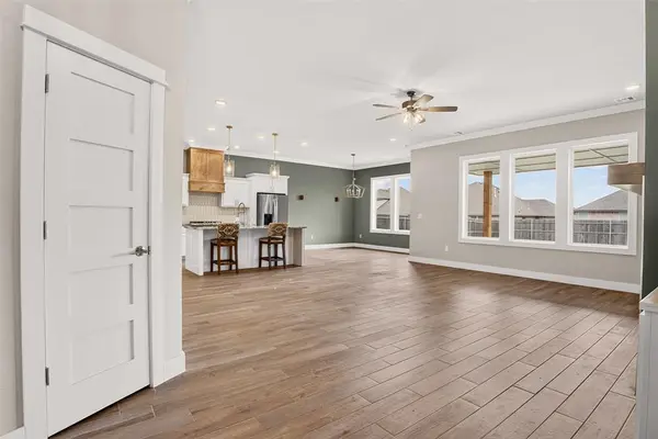 8517 NW 109th TER, Oklahoma City, OK 73162