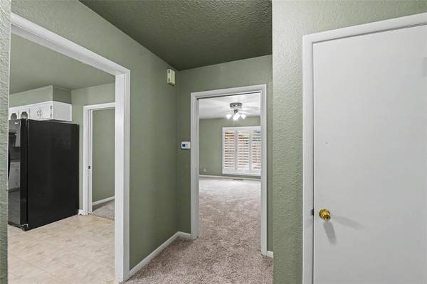 306 Spurlin DR, Sayre, OK 73662