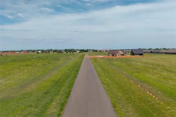 241127 E 1016 RD, Weatherford, OK 73096