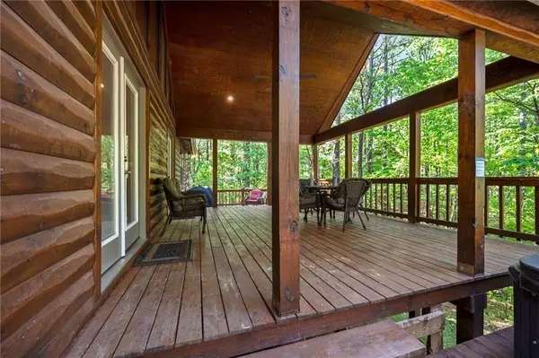 557 Hidden Dogwood TRL, Broken Bow, OK 74728