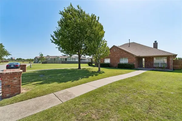 408 N Willowood DR #408 & 410, Yukon, OK 73099