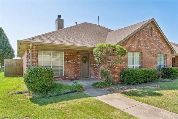 408 N Willowood DR #408 & 410, Yukon, OK 73099