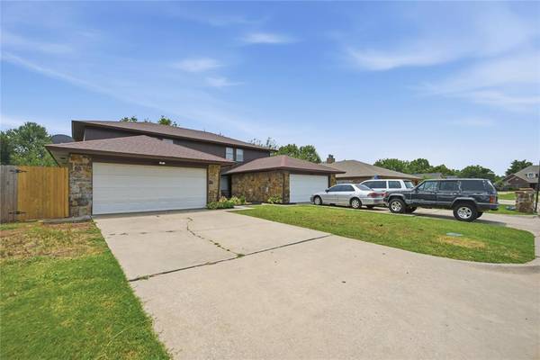 10124 Birkenhead CT #10124-26, Yukon, OK 73099