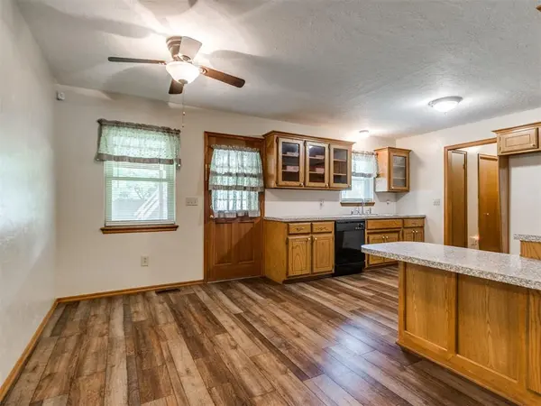 217 NW 5th ST, Lexington, OK 73051