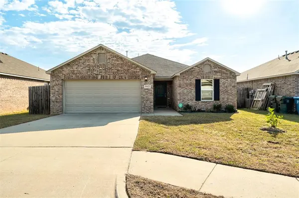 912 Klare LN, Midwest City, OK 73130