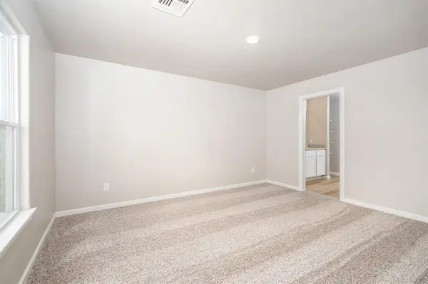 733 Luna WAY, Tuttle, OK 73089
