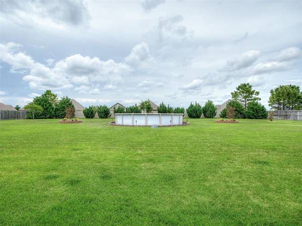 6901 SW 92nd ST, Oklahoma City, OK 73169