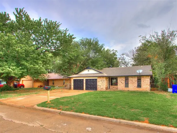 9707 NE 2nd PL, Midwest City, OK 73130