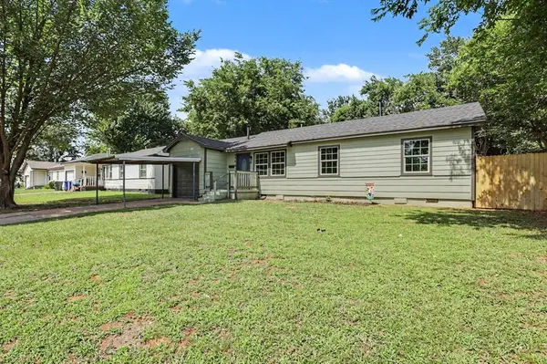 4008 Crabtree CV, Midwest City, OK 73110
