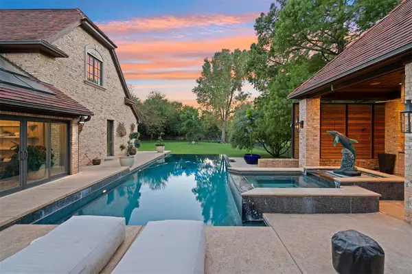 1916 Mulholland DR, Edmond, OK 73012