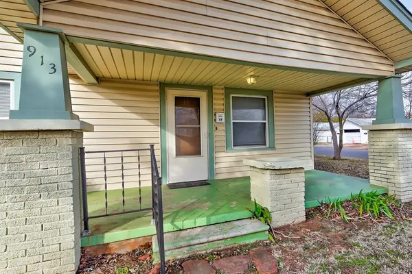 913 N Boulevard ST, Edmond, OK 73034