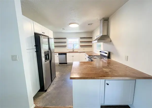 10416 Ridgeview DR, Oklahoma City, OK 73120