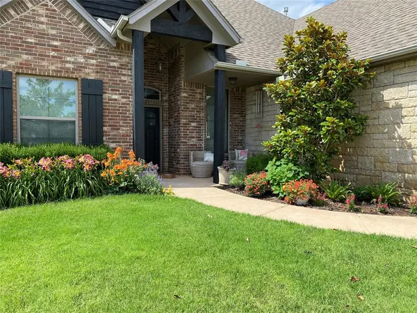 16005 Angie Kaye LN, Edmond, OK 73013