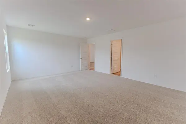 1043 Red Barn RD, Newcastle, OK 73065