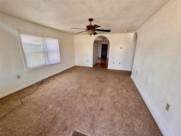 107 N Highland ST, Seminole, OK 74868
