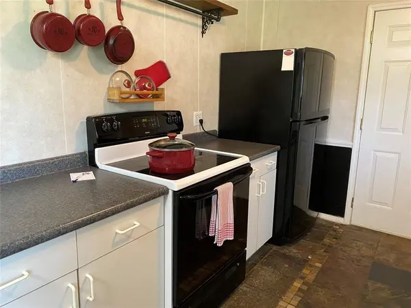 8 W Pulaski ST, Shawnee, OK 74804