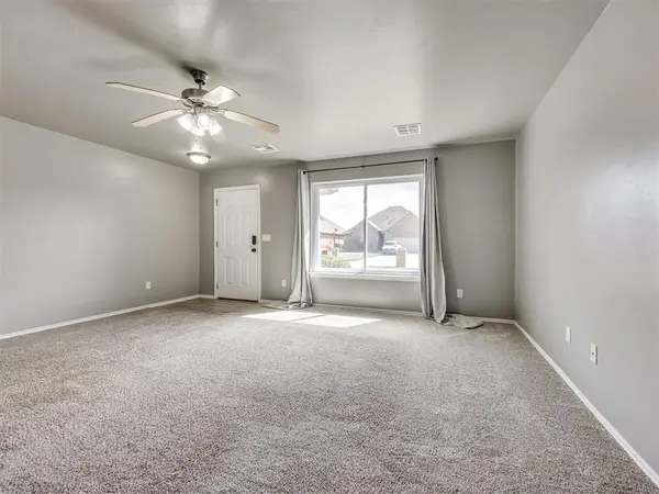 609 Linden LN, Mustang, OK 73064