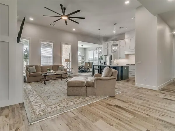 15717 Capri LN, Edmond, OK 73013